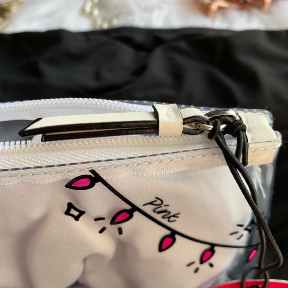 VS PINK Zipper Travel Bag - Picture 3 of 4